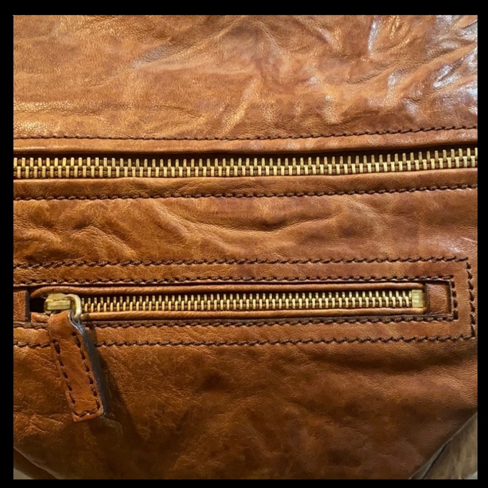 Givenchy Brown Leather Shoulder Bag with Gold Hardware - Picture 4 of 16